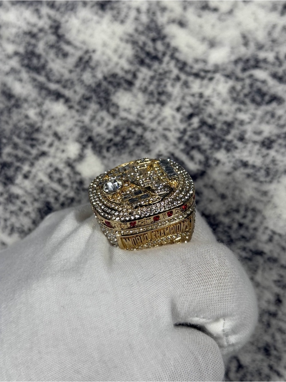 Size 10 Gold-Tone Crystal NBA Championship Ring - Red & Clear Accents